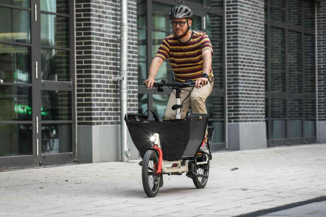 The Long-John is characterised by its high load-bearing capacity and dynamic handling characteristics.