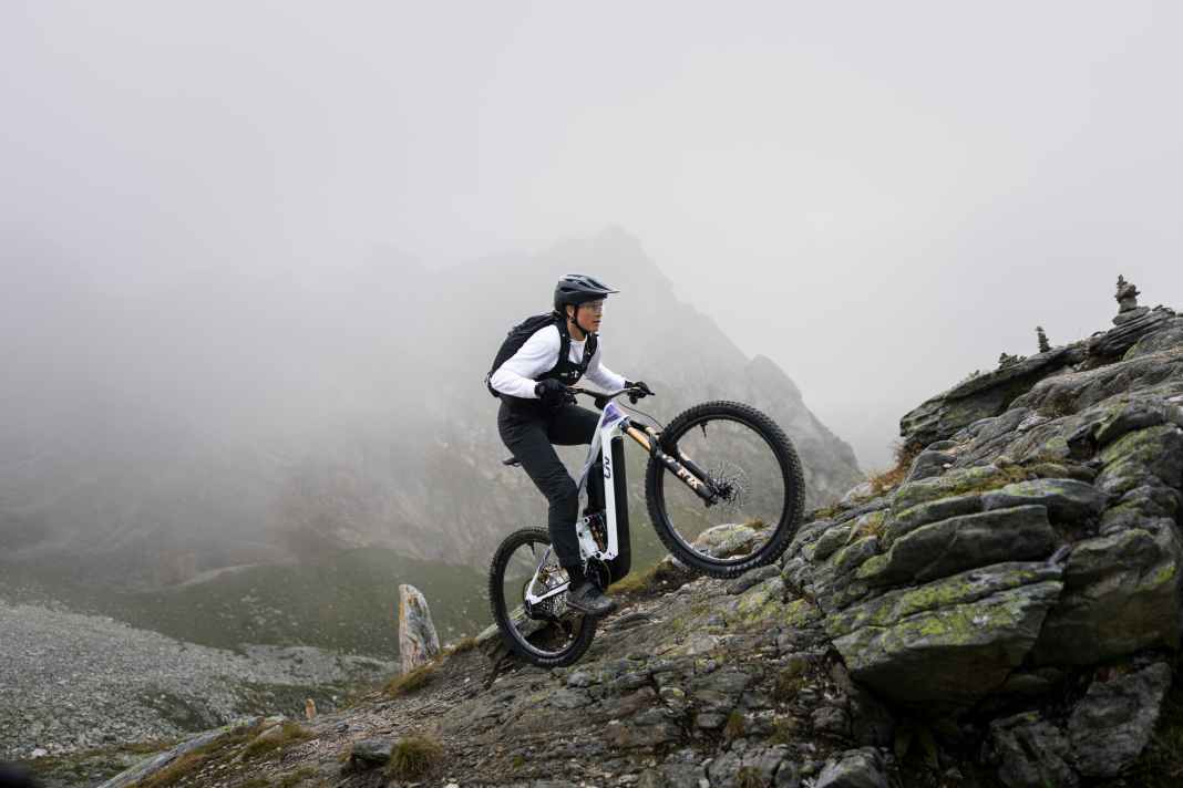 Gemacht für anspruchsvolle Touren: Das Liv Intrigue Advanced E+ soll Bikerinnen Selbstvertrauen geben, anstatt sie einzuschüchtern.