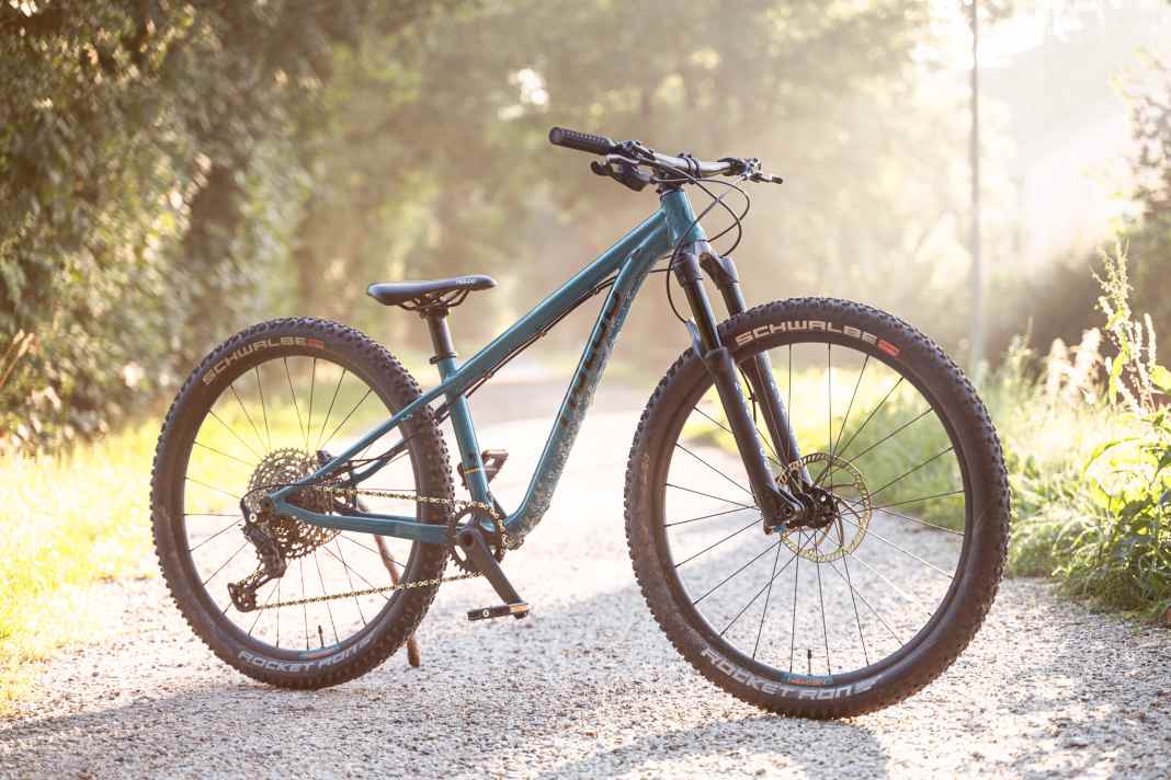 Eins für alles: Das Naloo Hill Bill 26 Pro will das perfekte Kinder-MTB sein