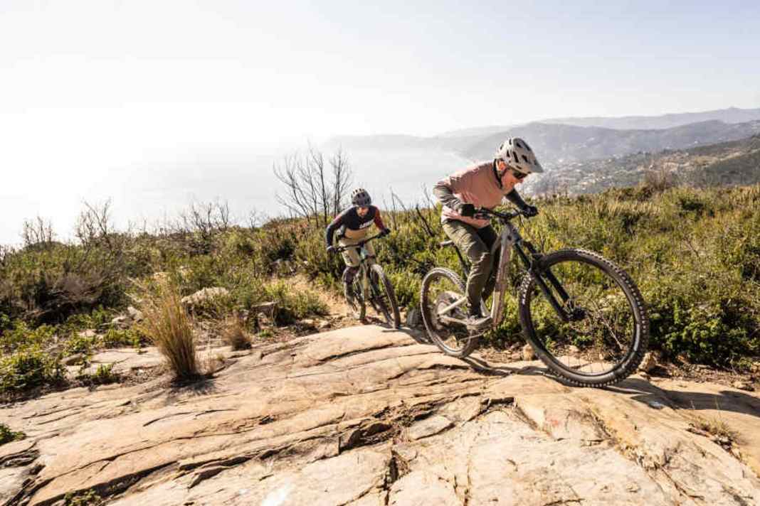 Ausrüstung für Mountainbiker: Hallo Frühling: 6 faire Deals für den Saisonstart.