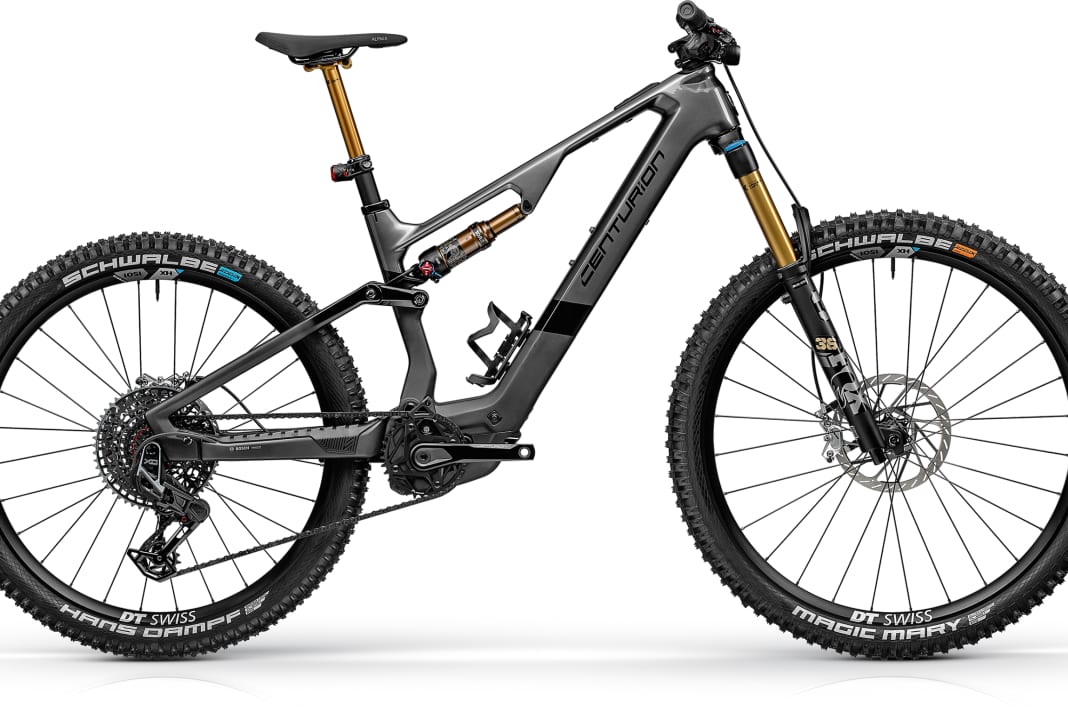 Centurion No Pogo SL R8000i in the colour chrome black