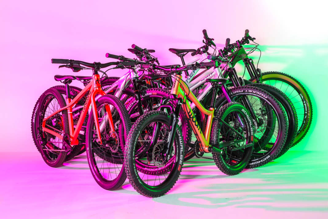 So that parents don't lose track of all the options and colours when buying a children's mountain bike, we have put together the most important tips in a buying guide.