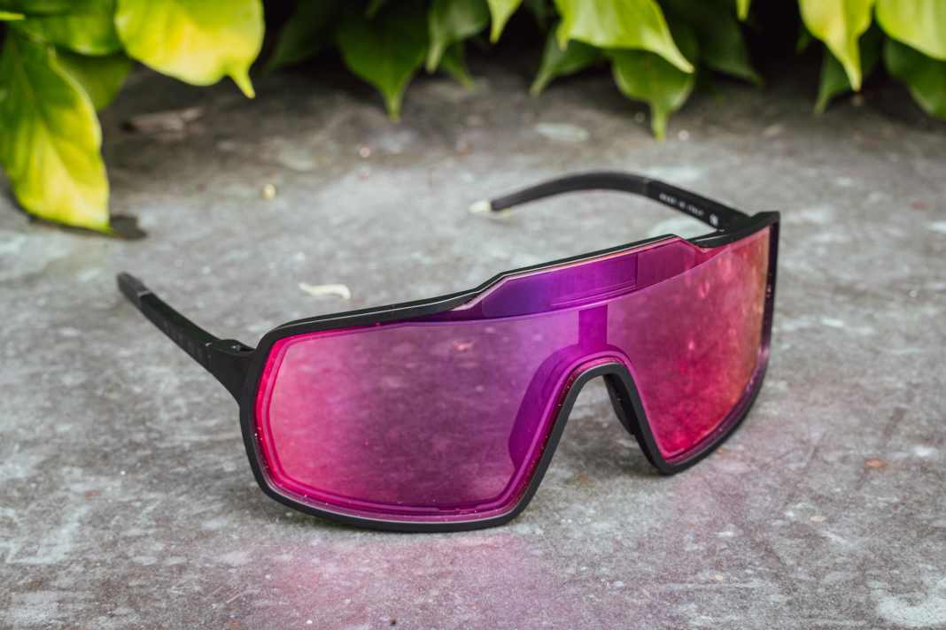 Mit ihrer innovativen Scheiben-Technologie soll die Out Of Bot 2+ die Tönung blitzschnell ändern