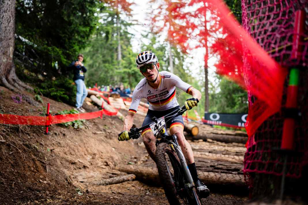 Der amtierende deutsche Meister Max Brandl ging beim XC-Weltcup in Crans Montana an der Start.