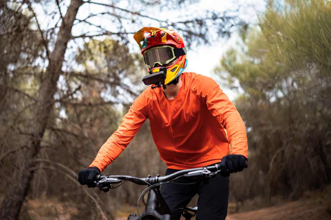 FlowState stabilisation + 360° Horizon Lock - perfect image stabilisation even on rough trails.