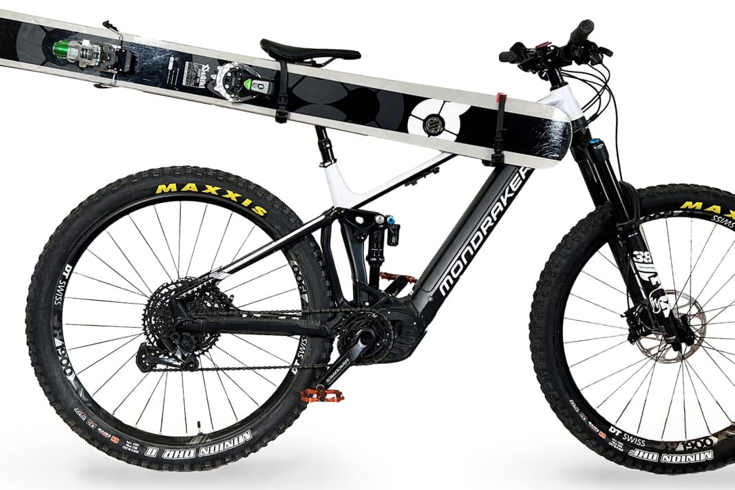 Secures your skis and protects your bike frame: the Cyclite Ski Rack / 03.
