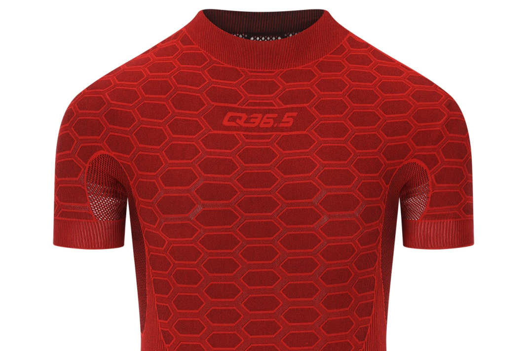 Q36.5 is presenting its new autumn collection as a hybrid system.