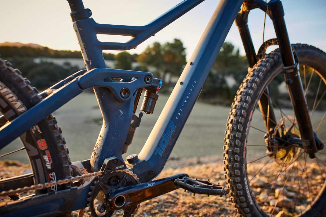 Radon Jab MX 2024 Enduro MTB im Mullet Setup BIKE