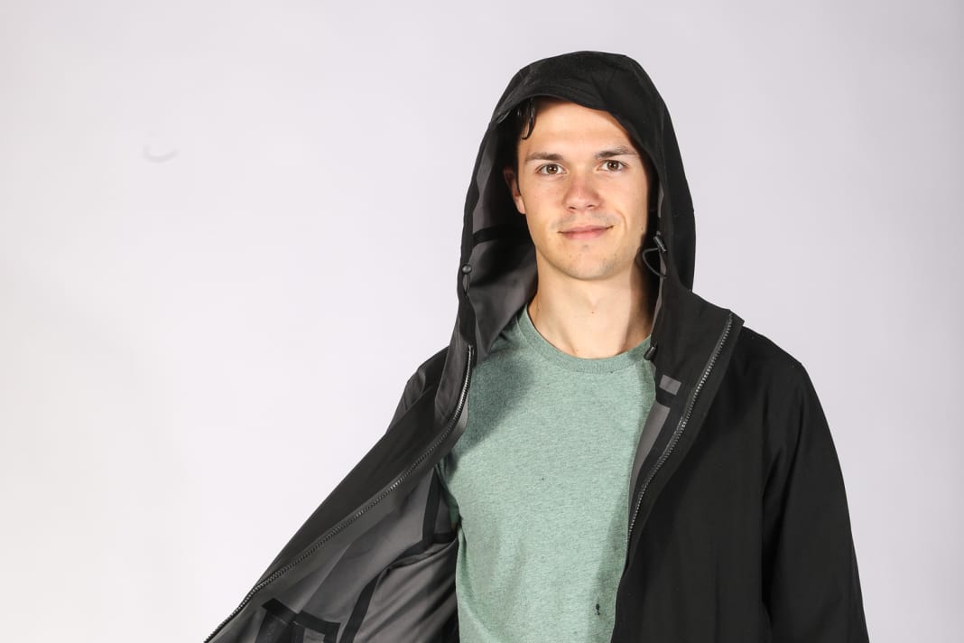 Stretchig aber schwer: die Specialized trägt sich mehr wie eine Softshell-Jacke | Georg Grieshaber