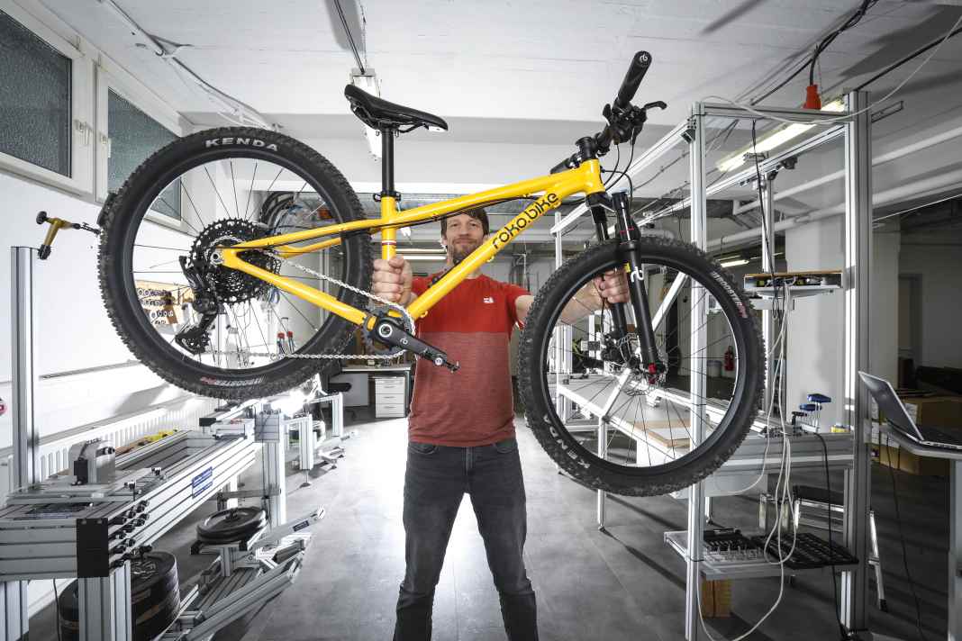 Da ist das DIng! Roko Bike stellt mit dem 24" Trail ein gelungenes Hardtail für motivierte Bike-Kids auf die schnellen Reifen.