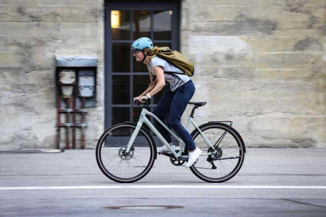 Das Rose will spaßiger Stadt-Flitzer und ästhetisches Statement sein. Ob das gelingt?