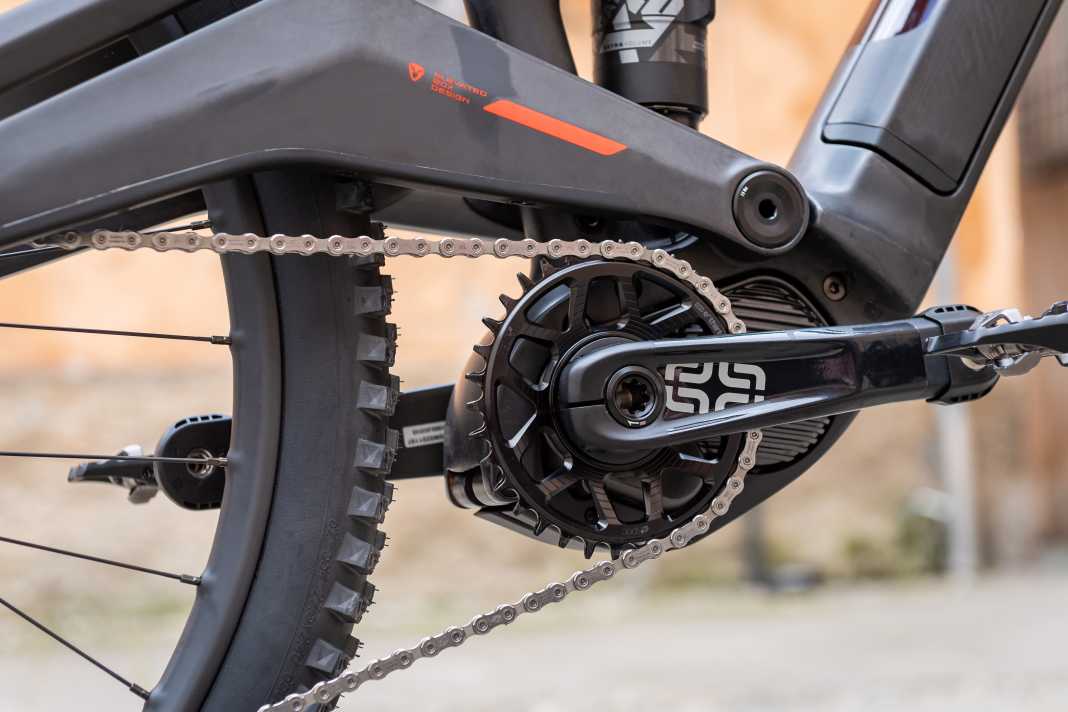 The R.EXC is powered by Shimano's EP801.