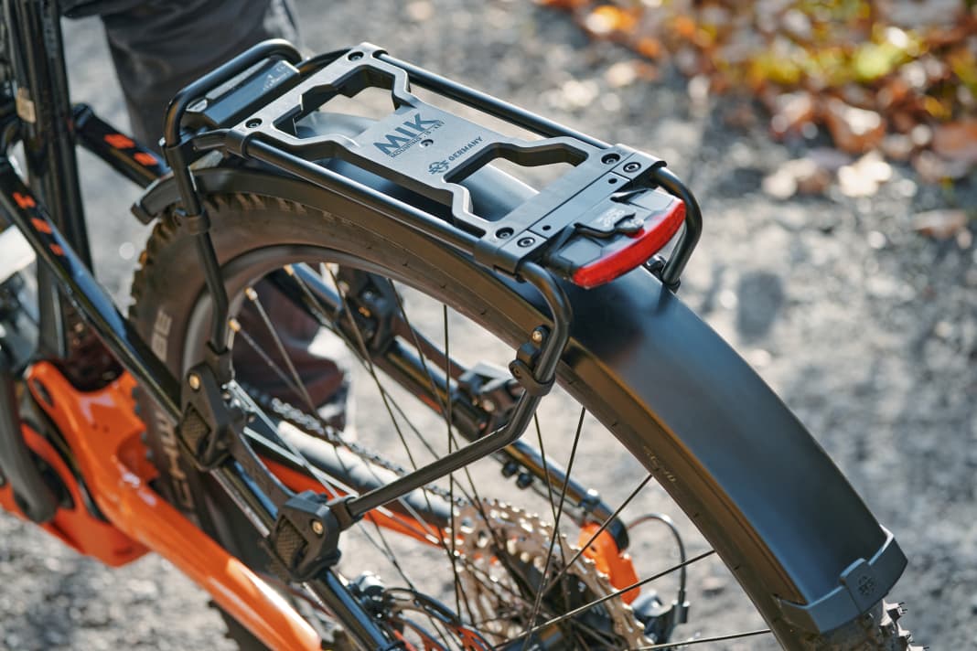 The SKS Infinity carrier holds up to 12 kg and is individually adjustable.