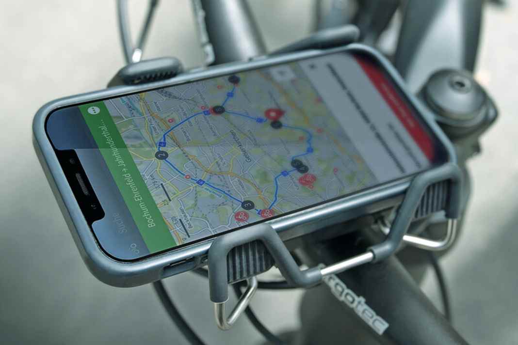 With the Smartgrab 360, SKS Germany has a new mobile phone holder in its range that is designed to fit all smartphone sizes.