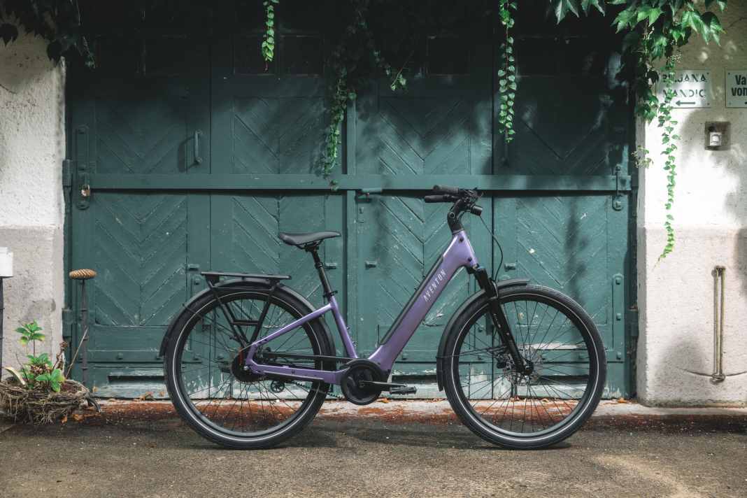 The Naro is Aventon’s new, affordable high-tech city e-bike.