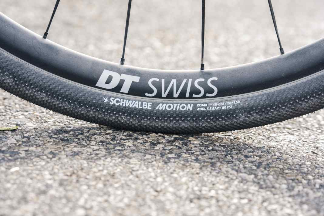 Der Schwalbe Motion Kojak ist als schneller Reifen für Urban (E-)Bikes gedacht, macht aber auch als Allroad-Pneu eine ganz gute Figur.