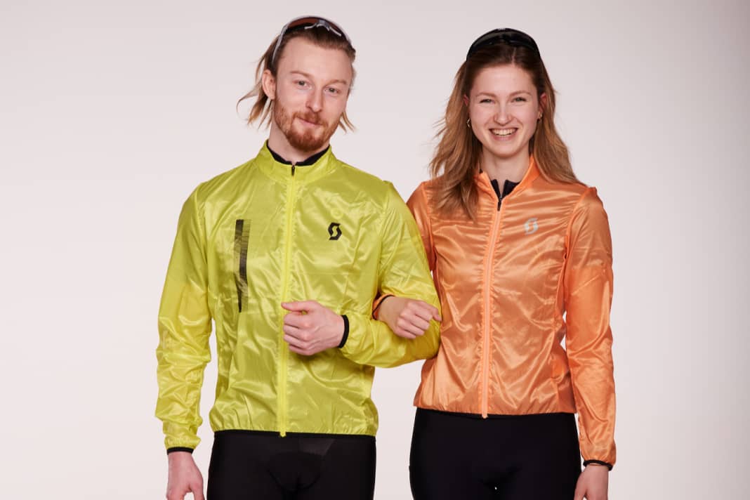 The Scott RC Team WB Jacket is available in a men's and women's version