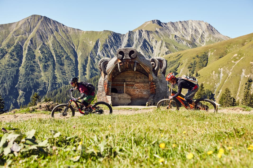 Anyone who has been there knows the giant mouth on the Alpkopftrail in the bike park.