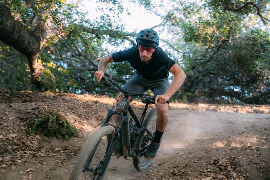 Shimano has two new lenses in its range. The new Ridescape lenses are tailored to the special needs of gravel and mountain bikers.
