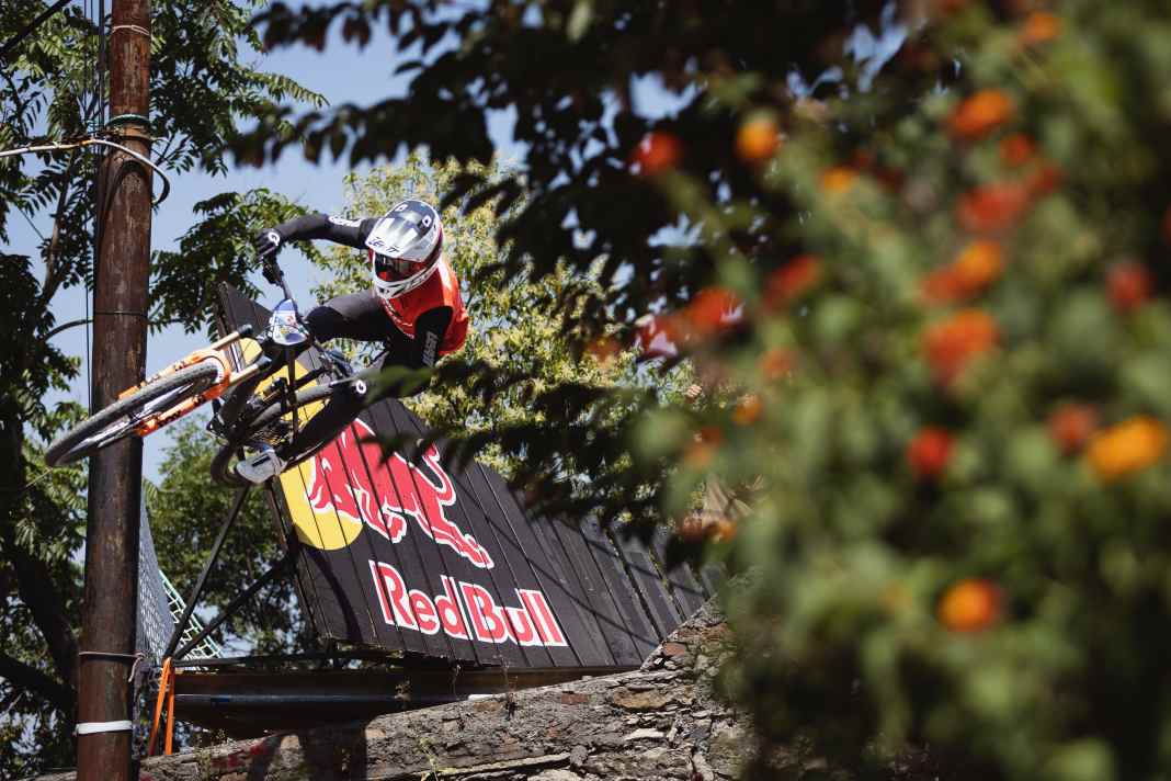 Deutschlands Bester: Johannes Fischbach in Action. Beim Red Bull Cerro Abajo in Genua.