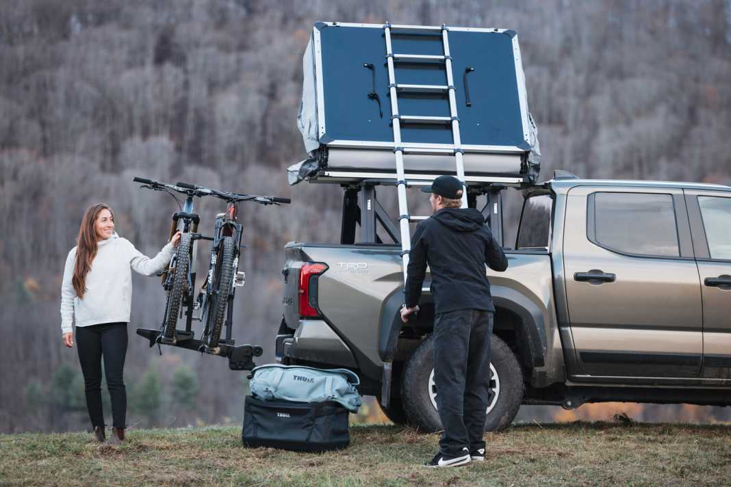 Travelling without the hassle of organising your gear? For many, that’s just a pipe dream. Thule aims to bring order and organisation to the boot with its new Chasm Gear Hauler transport bags.