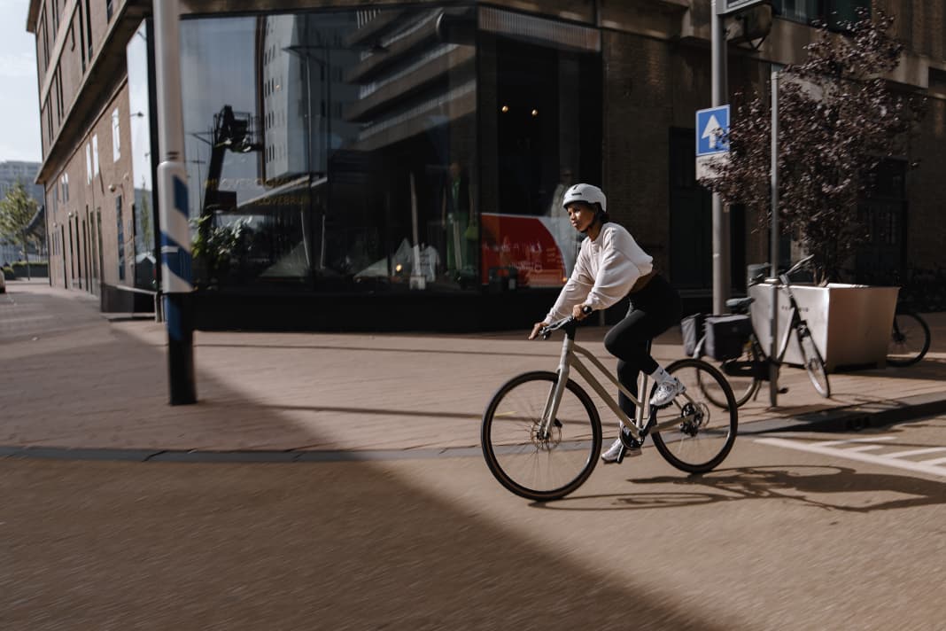 Stylish and lightweight: the non-motorised version of the Rose Sneak Urban Bike