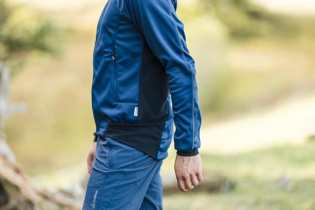 Zwar kein Lüftungs-RV, aber an den Seiten gibt es luftiges Material für etwas Kühlung