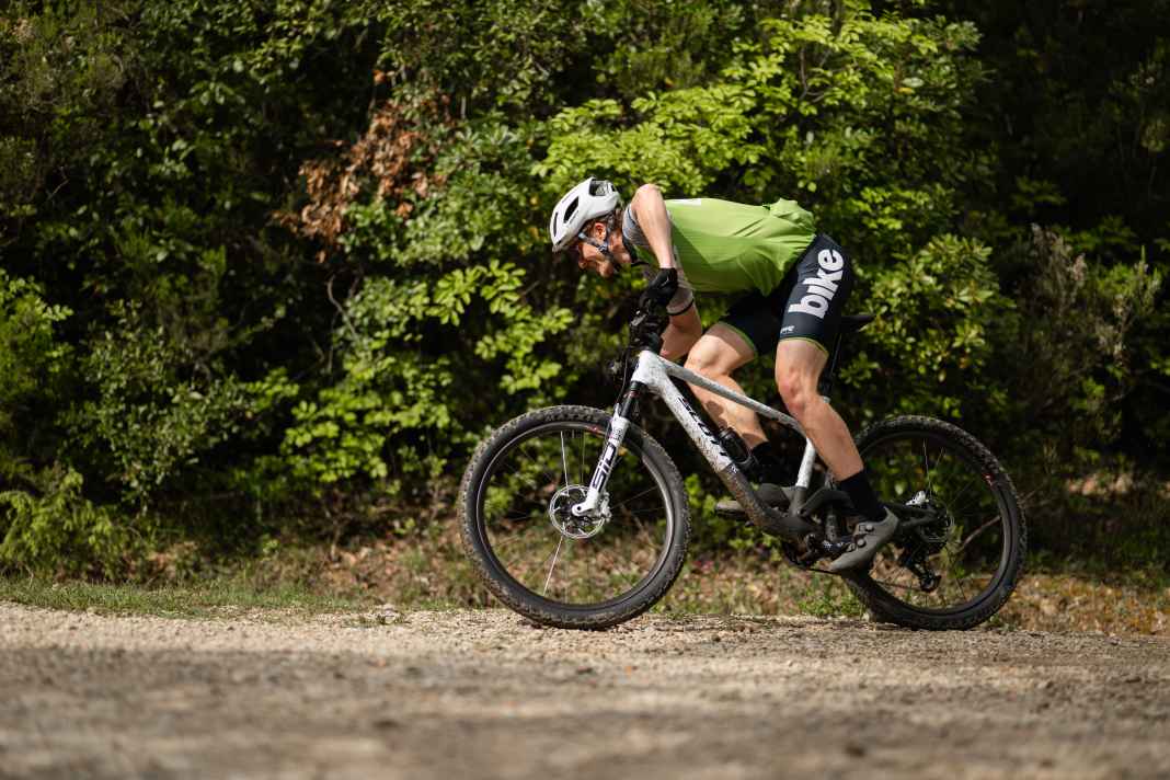For the new Scott Spark RC 2026 there is only one throttle on the cross country course: full throttle!