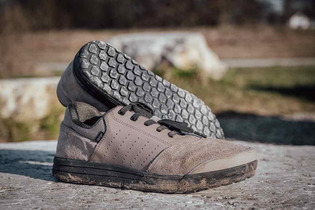 Specialized charges just 90 euros for its 2FO Roost. The Americans may do without expensive features, but that's not necessarily a bad thing