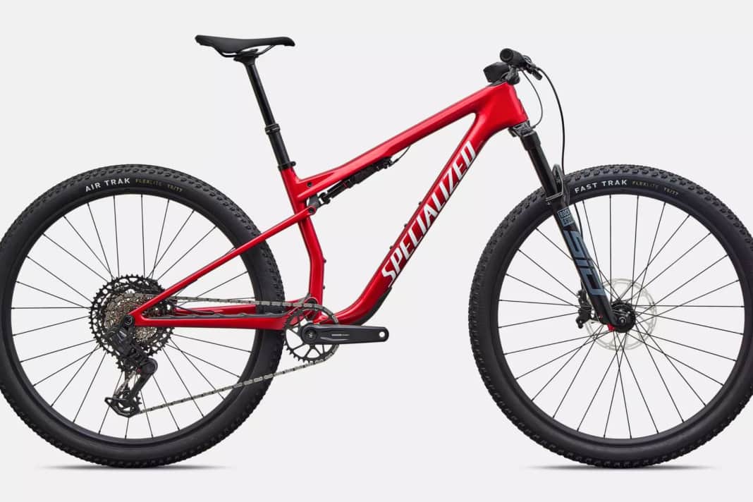 Wer schon immer mal ein heißes Specialized Racebike in Feuerrot haben wollte, erhält mit dem Epic 9 Comp jetzt eine Option für unter 5000 Euro.
