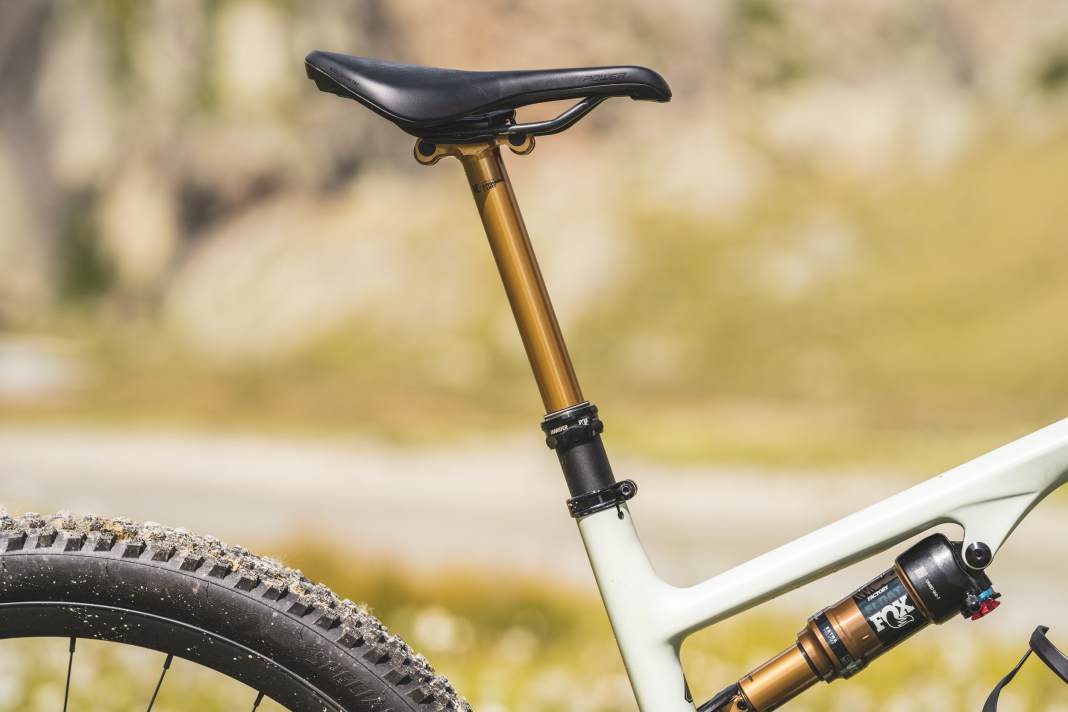 The adjustment range of the variable seatpost (Fox Transfer Factory) in frame size L is an impressive 175 millimetres.