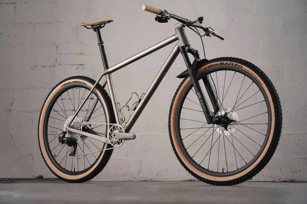 As if from a single mould: the Sturdy Tara Hardtail would also look good in an art museum.