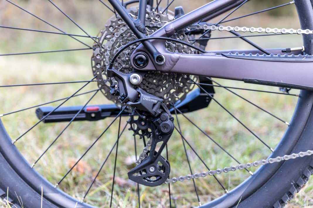 For the gears, Giant relies on the Shimano Deore Linkglide, which is particularly optimised for durability. This is exactly the right choice for everyday use and commuting.