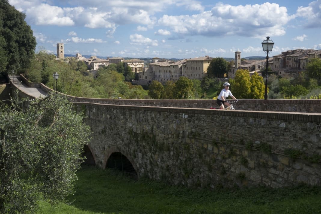 Traumradweg – vor der alten Oberstadt von Colle di Val d’Elsa.