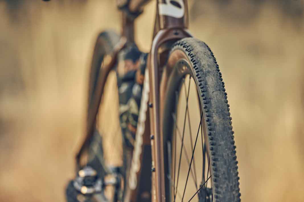 The Fürth-based distributor Cosmic Sports is expanding its brand portfolio to include the US tyre brand Teravail.