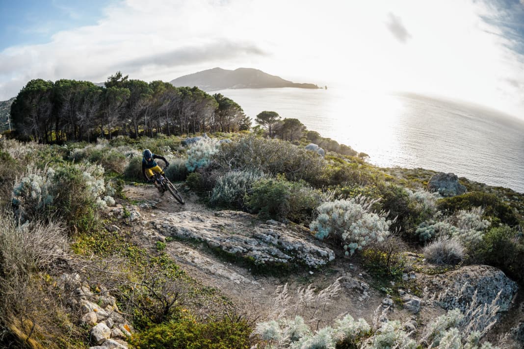 Im Herbst sind die sonst stark frequentierten Trails der Toskana wie leergefegt.