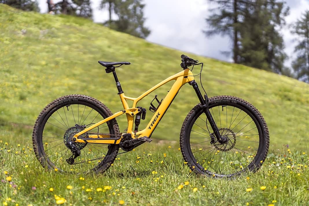 Trek Fuel EXe 9.9 XX1 AXS // 14999 Euro // 18.8 kg // 29 inch // 150/140 mm // Battery: 360 Wh, removable 