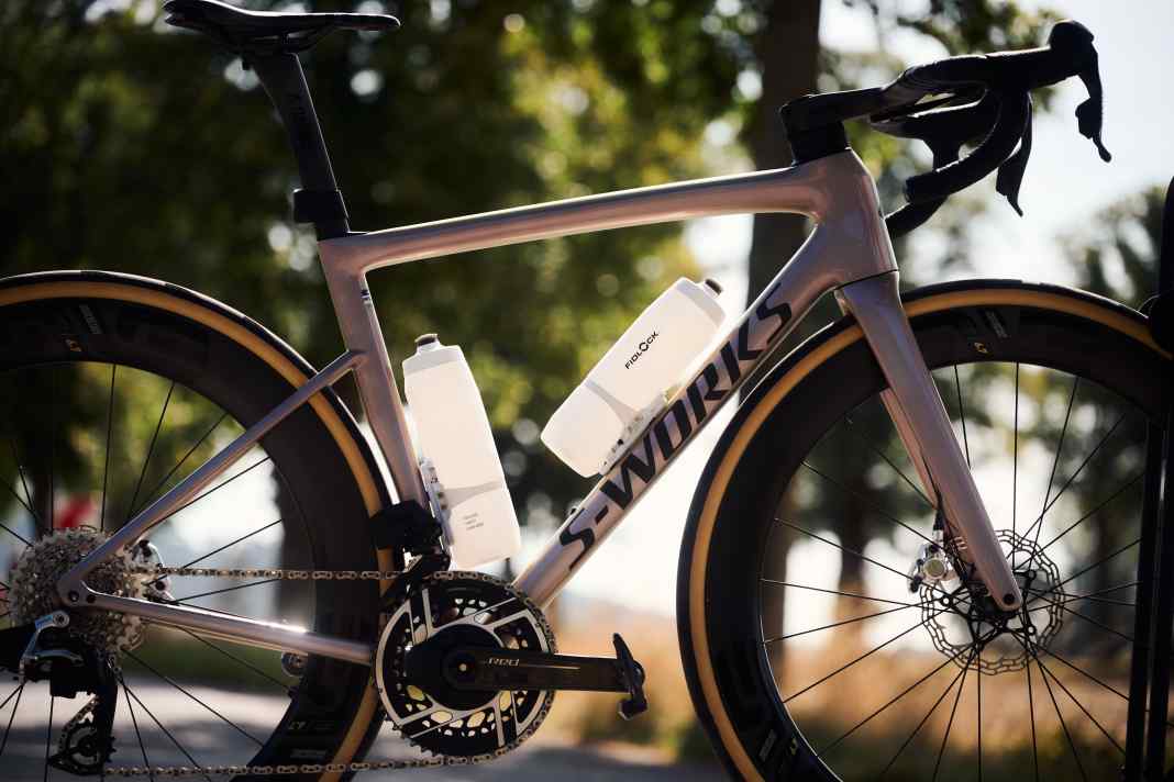 They cost 44.99 euros each (RRP) as part of a set with the TWIST bike base.