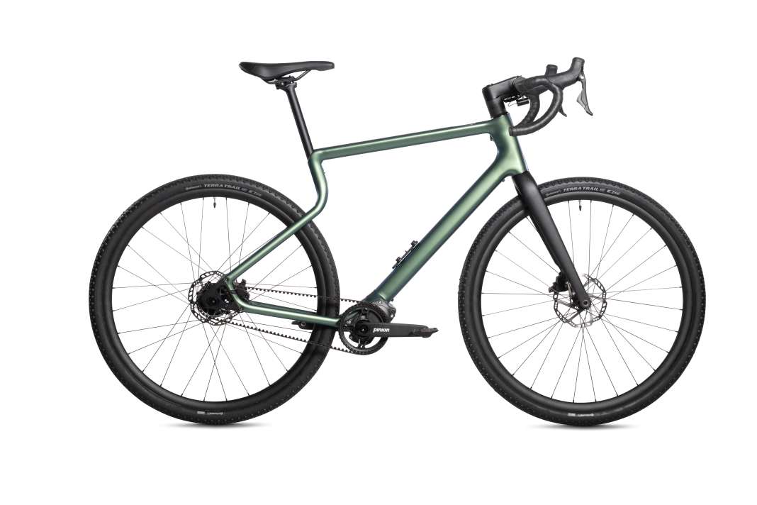 The steel forge Urwahn sent an unusual bike for the comparison test. This frame "without a seat tube" is something of a trademark.