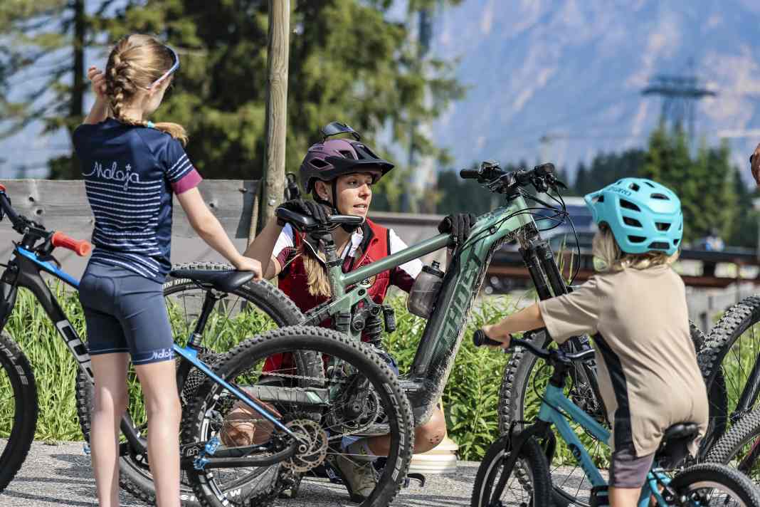 Kinder kommen beim spielerischen Bike-Nachwuchsprogramm auf ihre Kosten.
