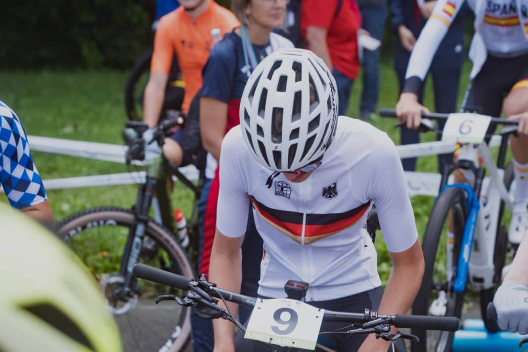 Slight tension before the race, about to start.