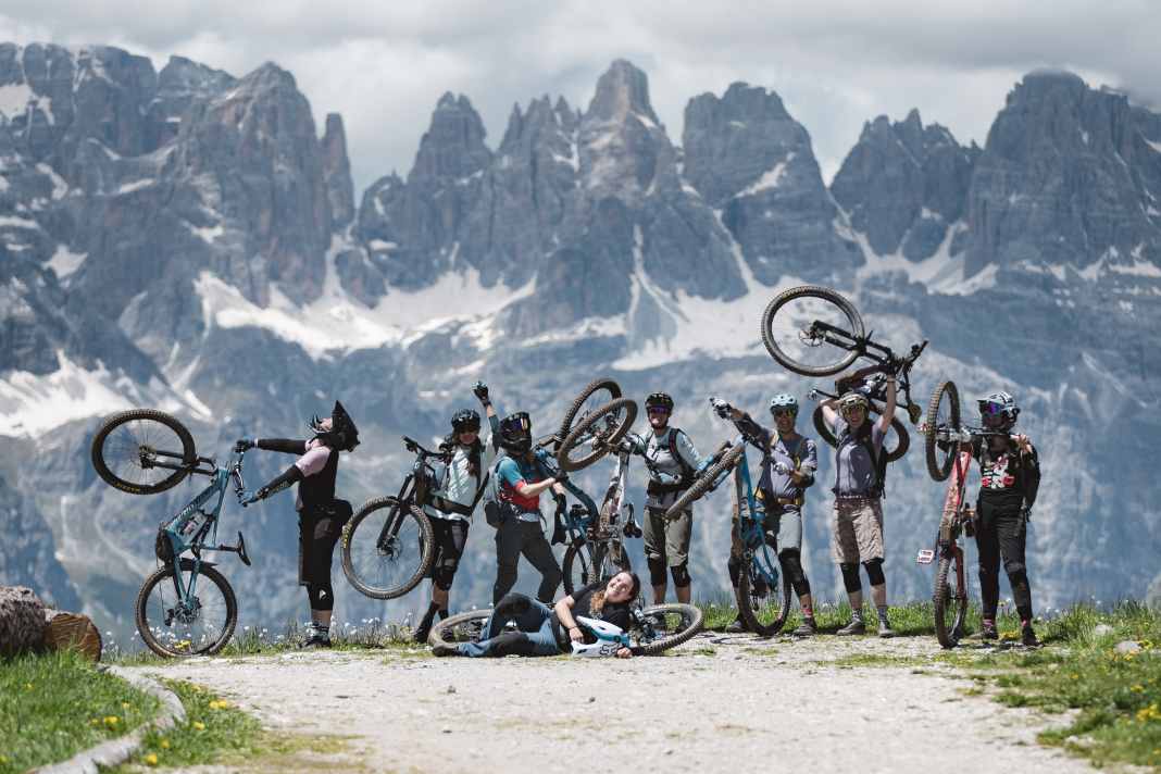4 days of trail fun in the Brenta Dolomites. Register now! BIKE Women Camp from 10 to 13 July!