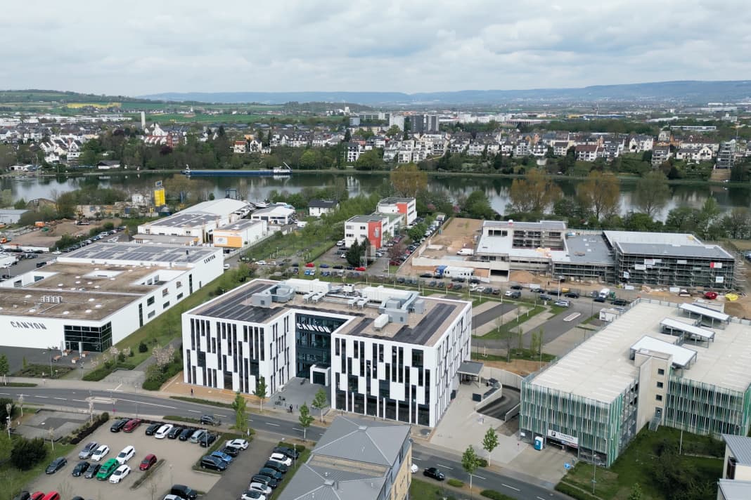Anflug auf das Canyon Headquarter in Koblenz.