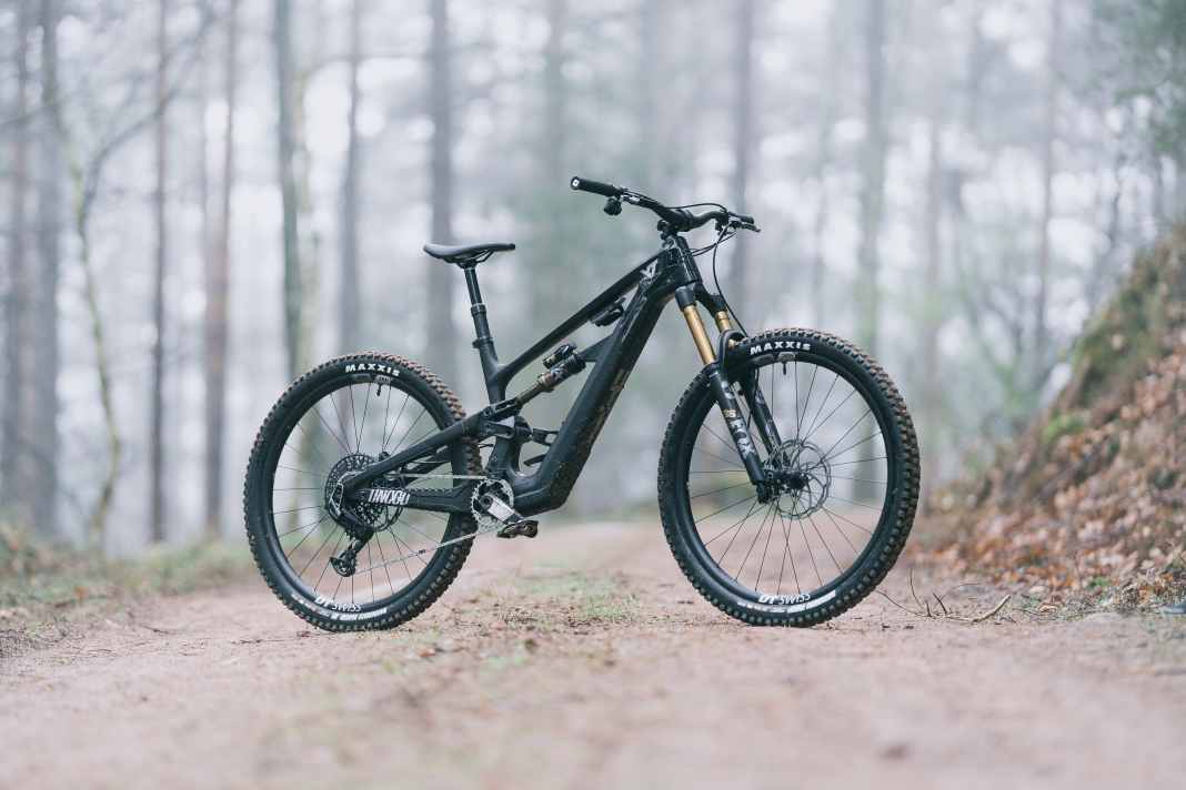 YT Decoy SN 29 Core 4 // Fazua Ride 60 // 480 Wh // 160/140 mm // 29 Zoll // 19,5 kg // 8999 Euro