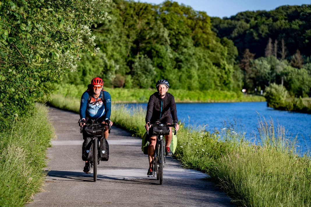Die Pilgerroute auf dem Eurovelo 3 verläuft ohne nennenswerte Steigungen oft an Flüssen  oder ehemaligen Bahntrassen entlang.