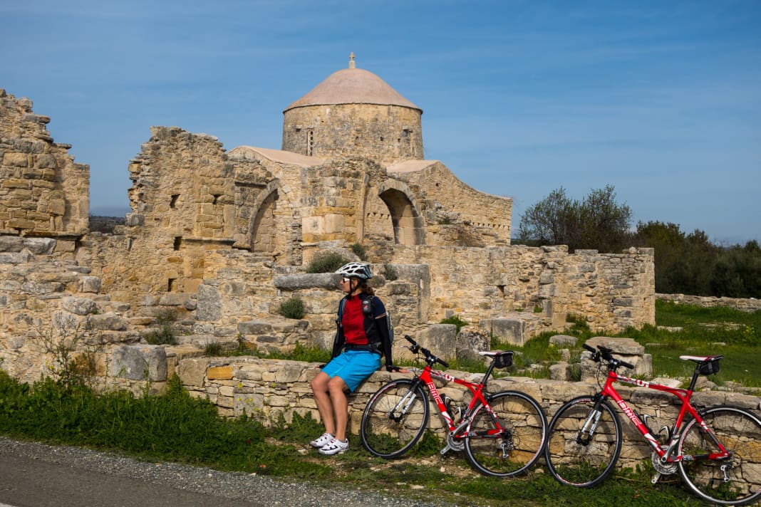 Church ruins above Pissouri.