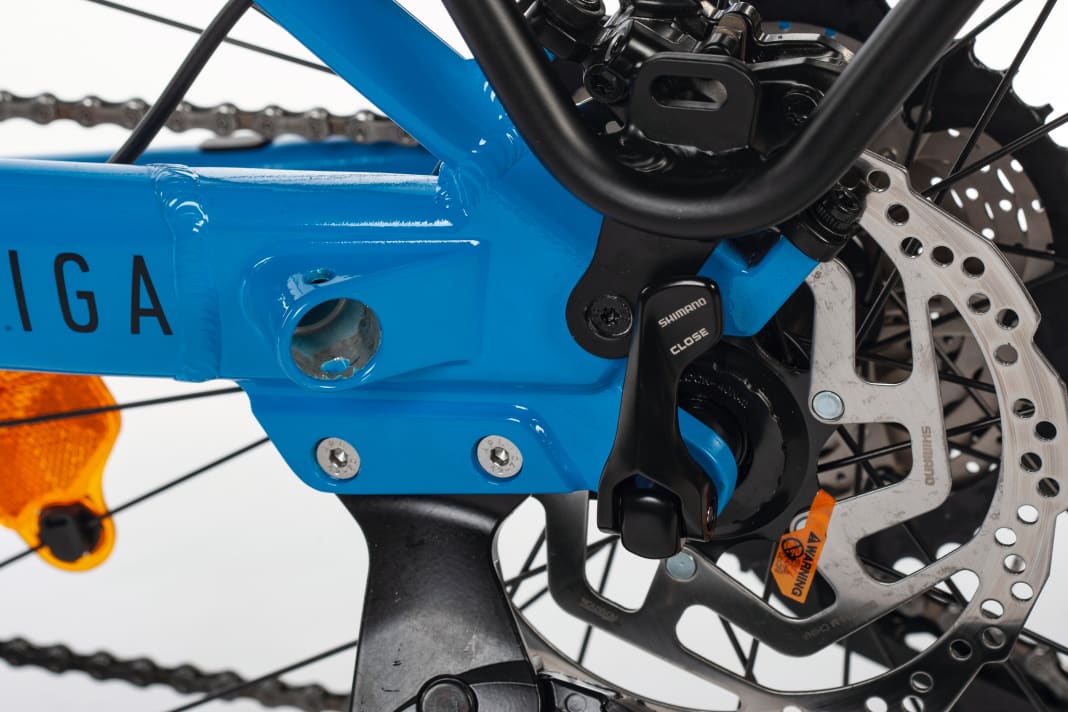 Kettler Quadriga: Im Ausfallende ist eine K-Link-Kupplung für einen Kinderanhänger integriert