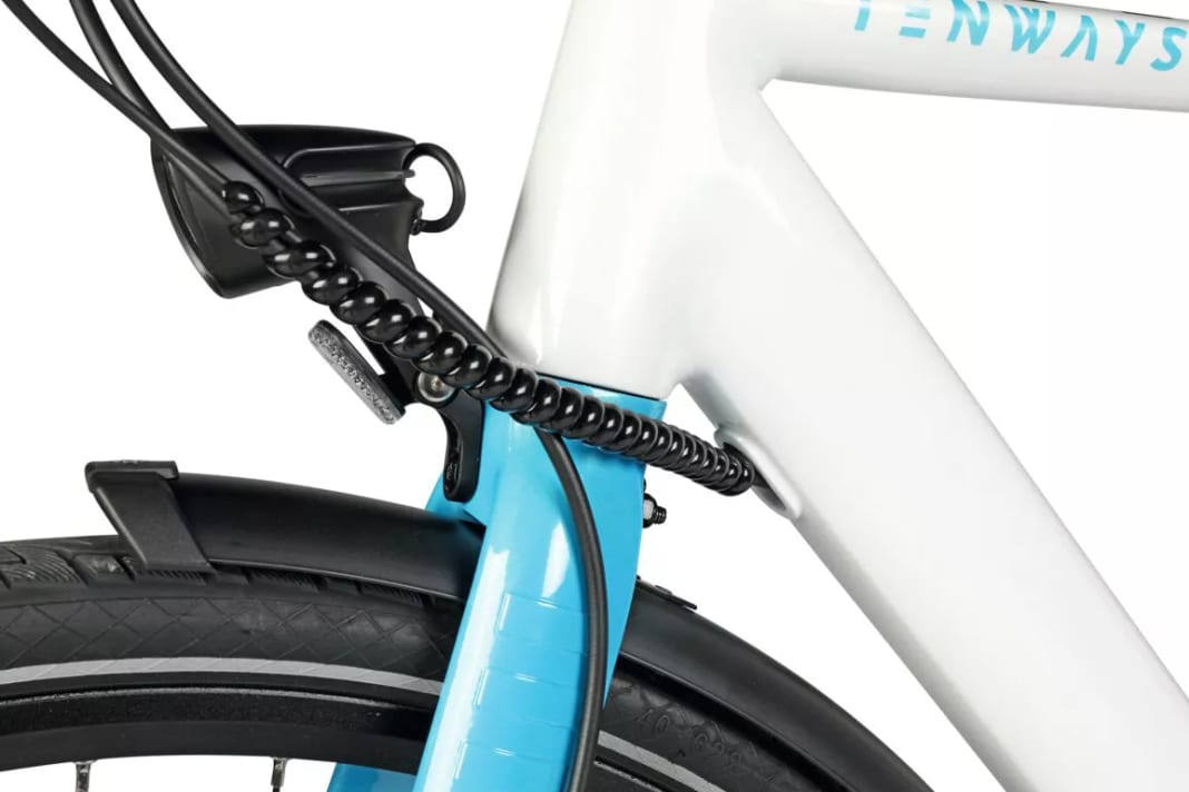 Der Frontscheinwerfer wird vom Fahrakku mit Strom versorgt.