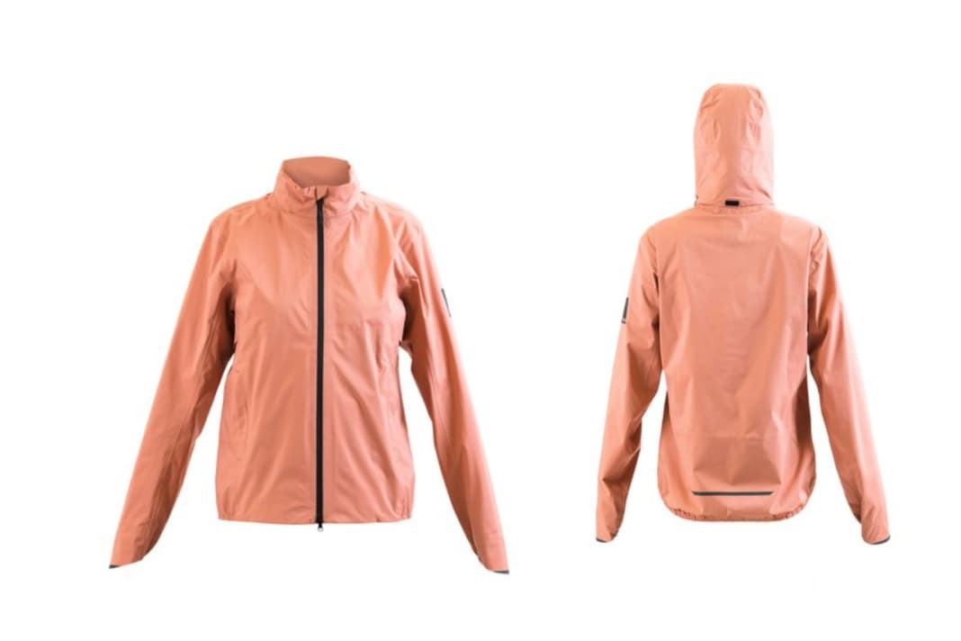 Bike rain jacket from Jack Wolfskin - with the Bike Commute 2.5L Jkt, the outdoor specialist presents a sustainably produced jacket with a zero-waste approach