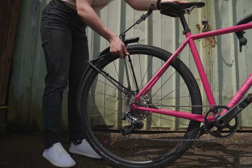 Ortlieb Quick Rack: Luggage rack with quick on/off system in the test ...